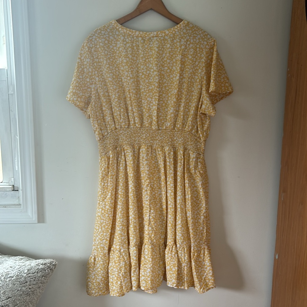 Croft & Barrow Yellow Floral Dress - Picture 4 of 4
